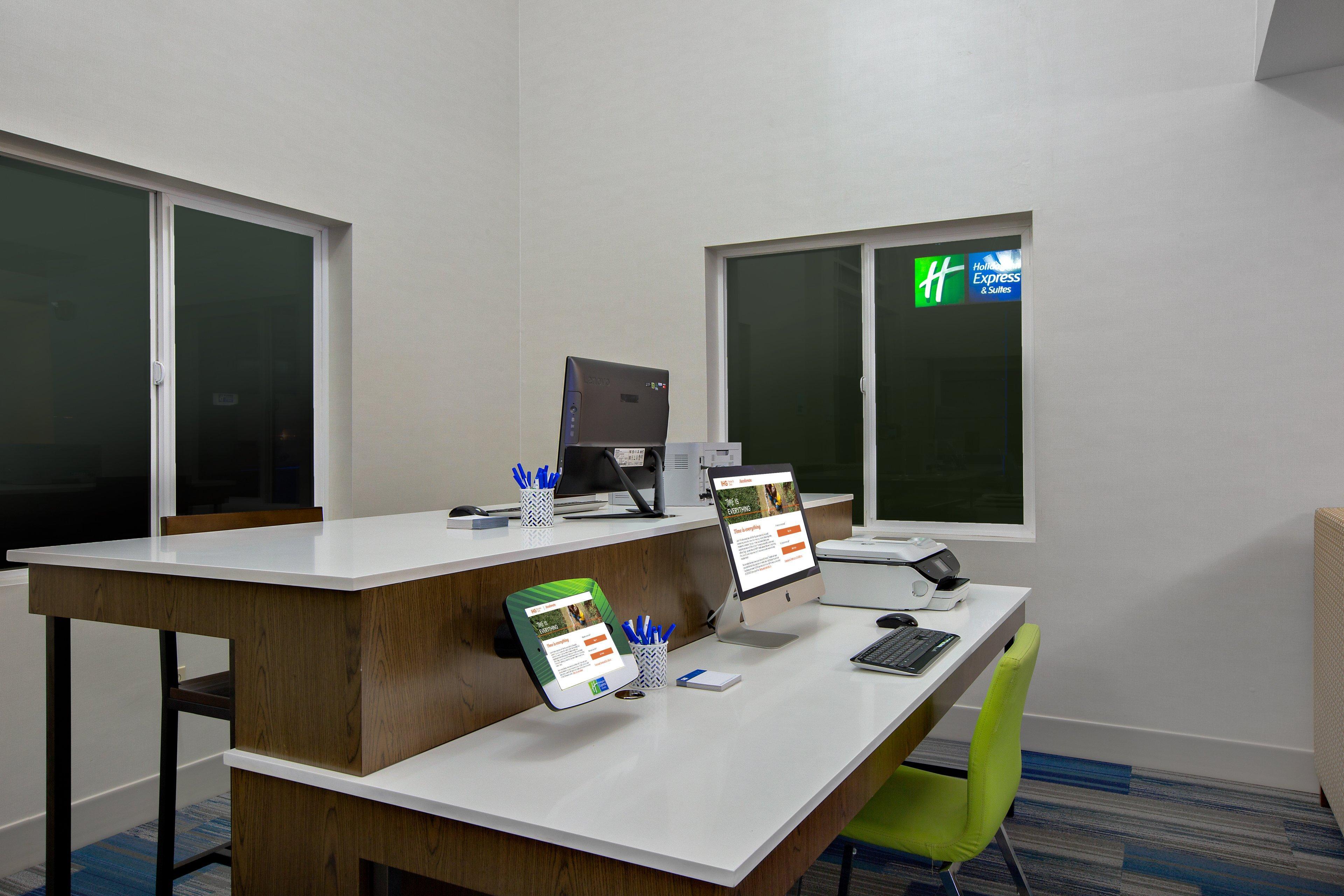Holiday Inn Express Hotel & Suites Ontario By Ihg Exterior foto