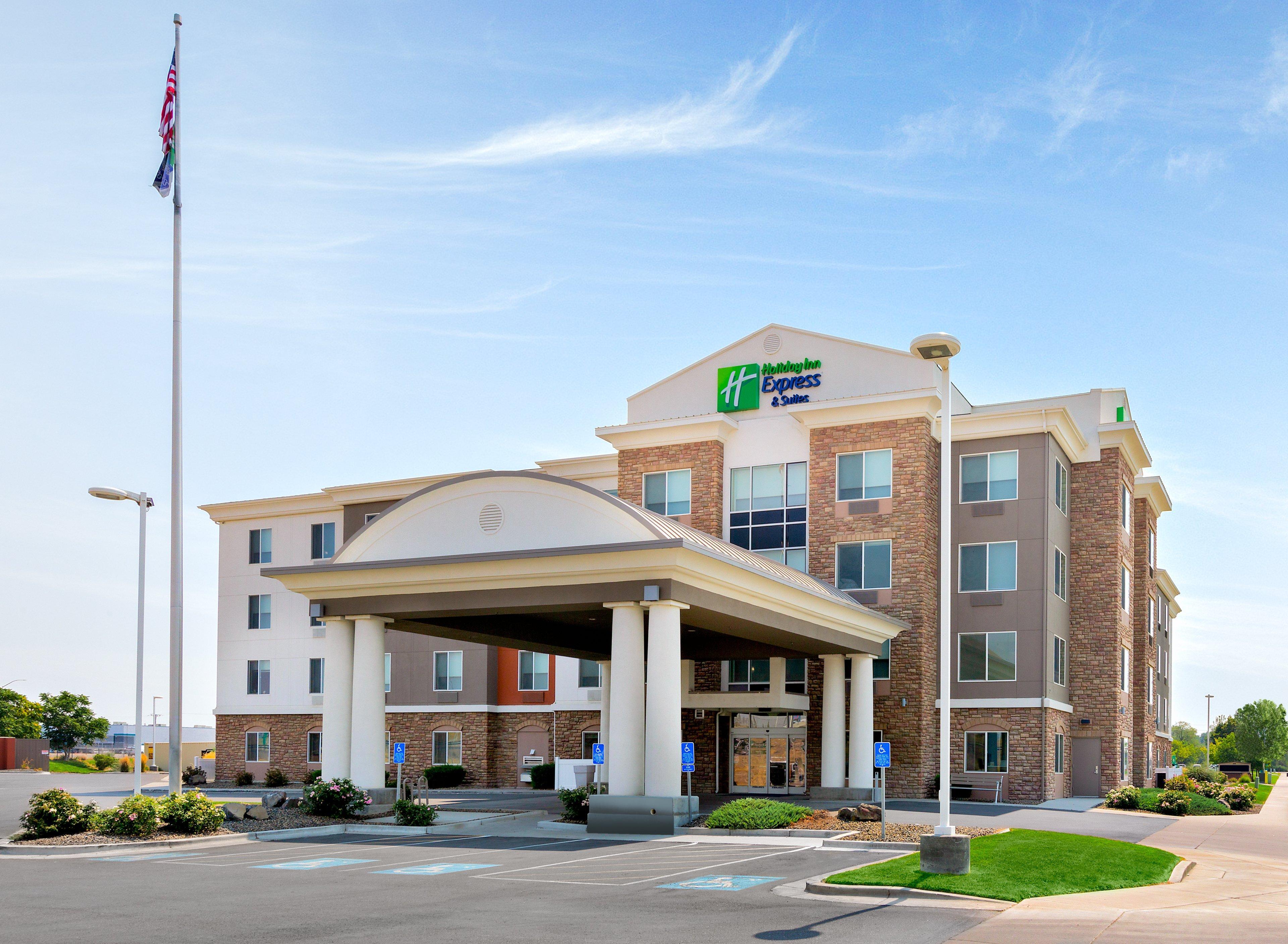 Holiday Inn Express Hotel & Suites Ontario By Ihg Exterior foto